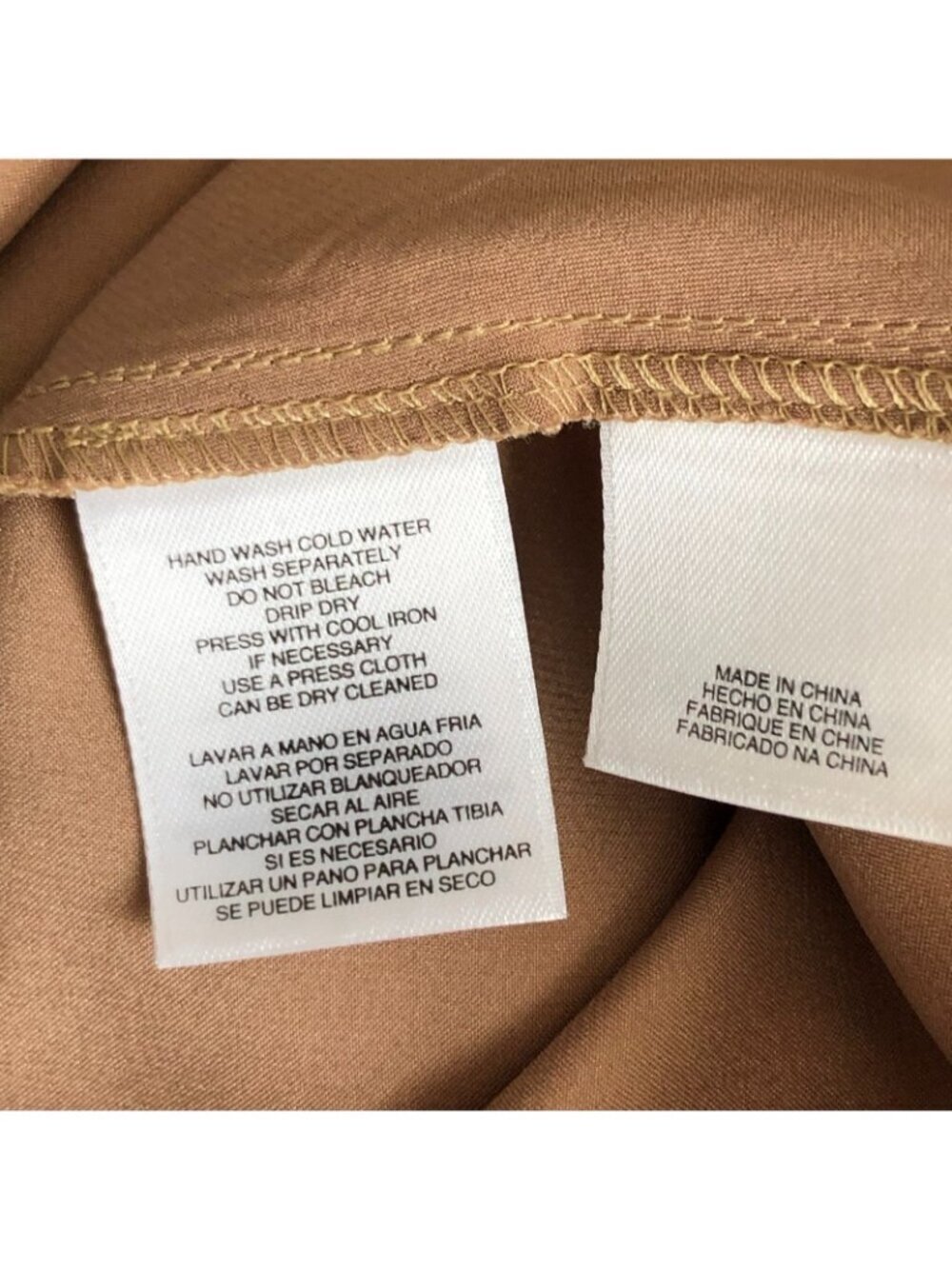 Nine West Silky Blouse Womens size M Nude Gold Sleeveless V Tie Neck Office NEW - Picture 5 of 5